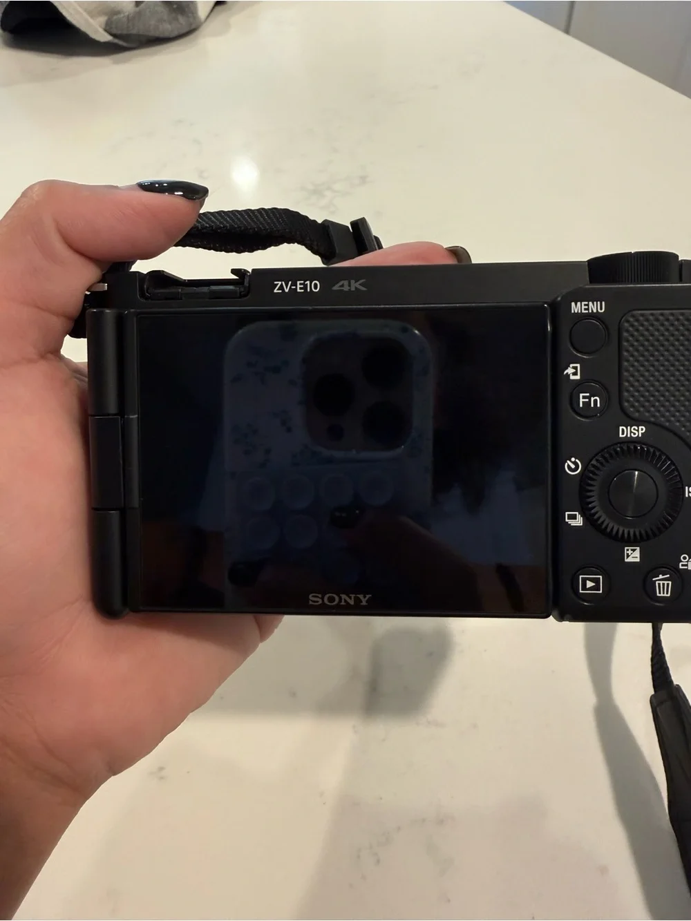Sony Black Mirrorless E-mount Camera Body ZVE-10